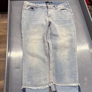 Light Blue Denim Capri Pants with Frayed Hem